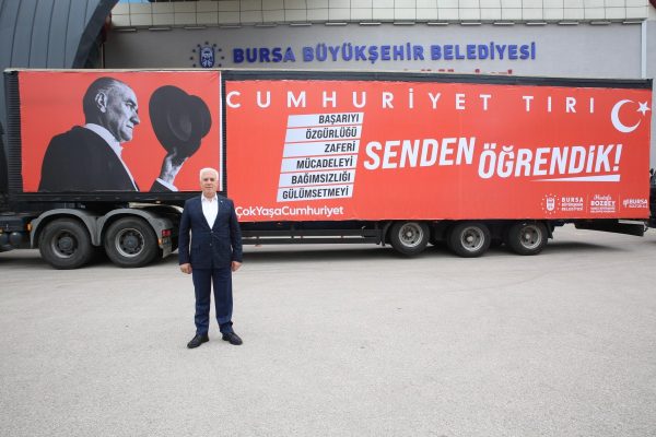 Cumhuriyet Tırı, 29 Ekim Coşkusunu Bursa’ya Taşıyor