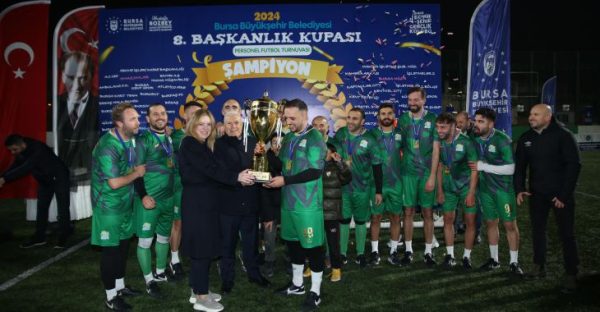 Başkanlık Kupası’nın sahibi ‘Amazonlar’ ve ‘Spor İşleri’