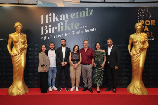 Altın Portakal’da Film Ekipleri Seyircilerle Buluştu