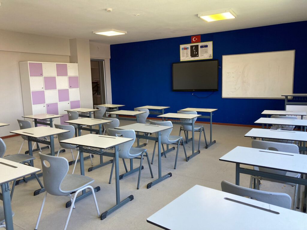 Bil-Fen Dershanesi ve Okulları