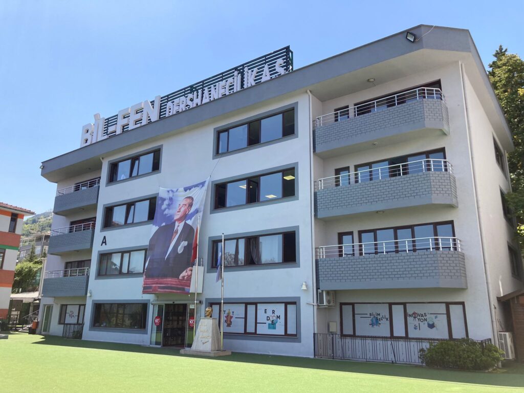 Bil-Fen Dershanesi ve Okulları