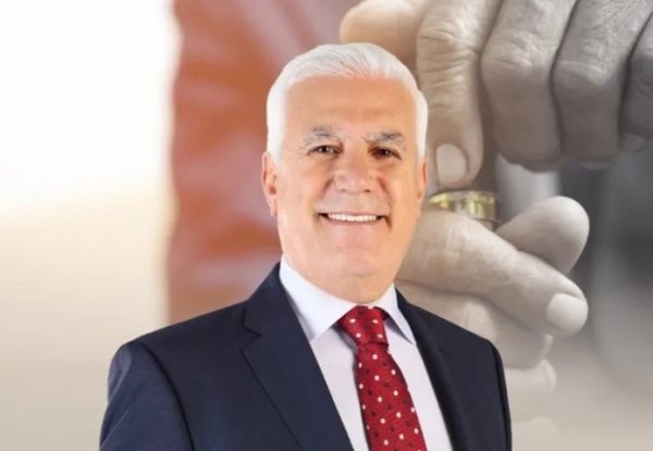 Bursa Büyükşehir Belediyesi’nden Emeklilere Yeni Yıl Desteği