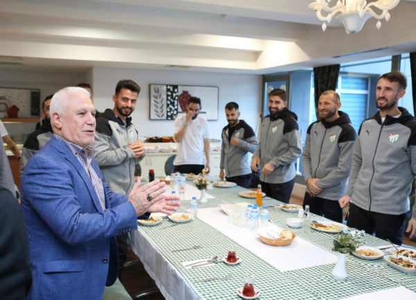 Mustafa Bozbey’den Özlüce’de Bursaspor mesajı