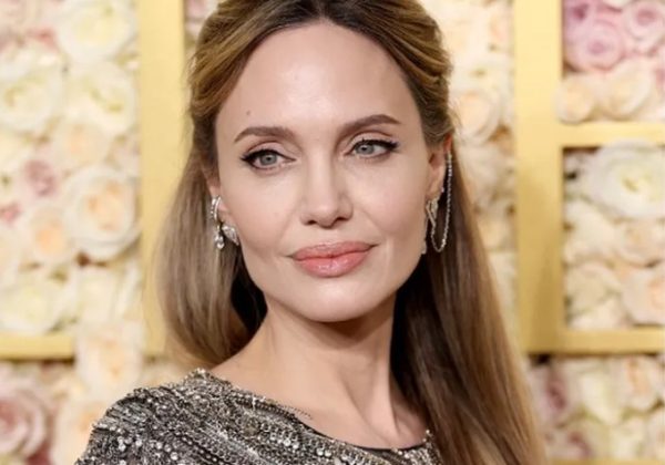 Angelina Jolie’nin Işıltılı Güzellik Sırrı