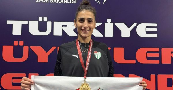 Hatice Kübra İlgün Türkiye şampiyonu oldu!