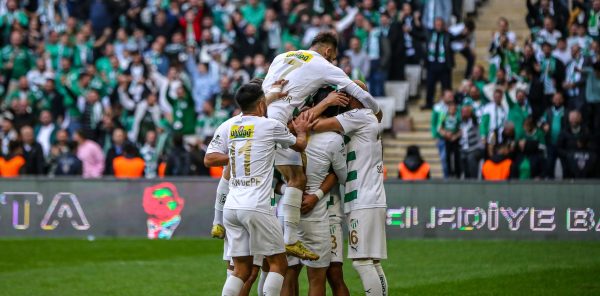 Bursaspor – Ergene Velimeşespor (Canlı Yayın)