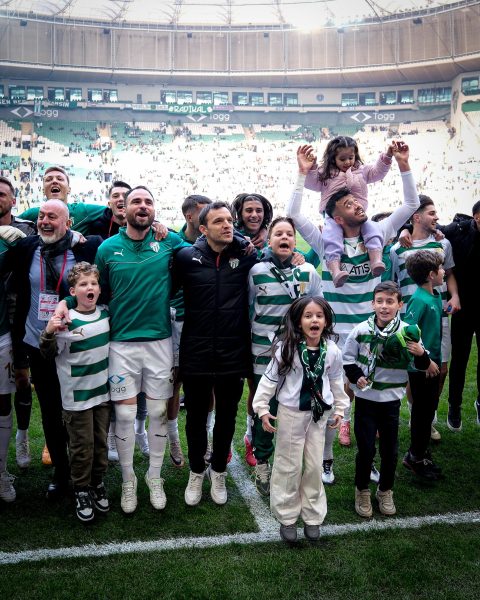 Bursaspor, Karşıyaka ile puan farkını 11’e çıkardı