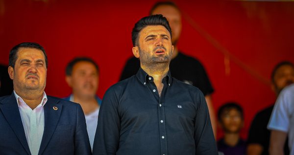 Enes Çelik: Dostluğa çomak sokmak isteyen…