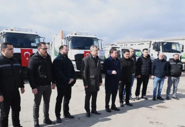 Bursa Osmangazi Belediyesi, Temizlik Filosuna 17 Yeni Araç Kazandırdı