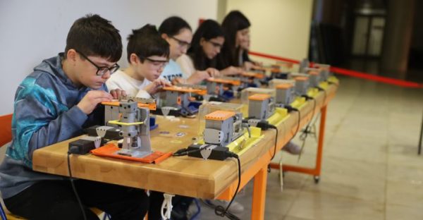 Çocuklar, Büyükşehir’le bilim yolculuğuna çıktı