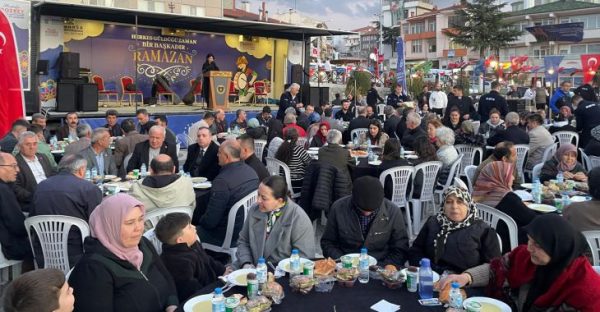 Harmancık’ta iftar bereketi