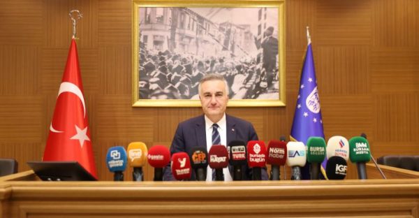 Başkanvekili Gazioğlu, “Alpaslan hocamızın ifade özgürlüğü engellenmiştir”