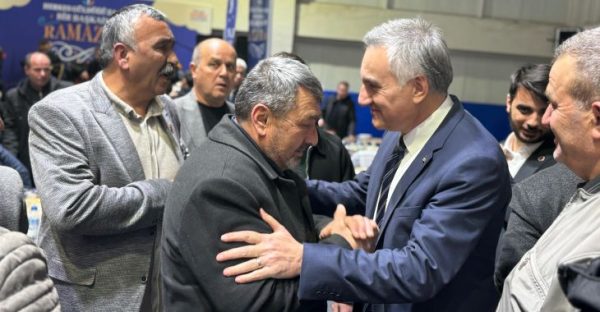 İftar sofraları Büyükorhan’da kuruldu