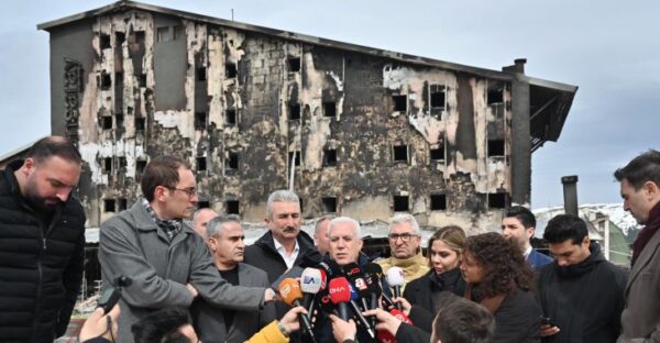 Başkan Bozbey’den Uludağ’da yangın incelemesi