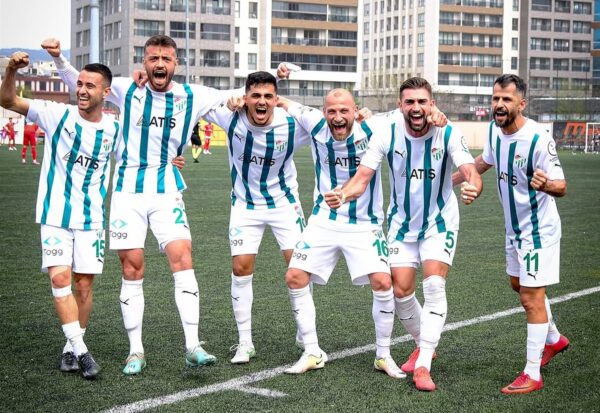 Mücahit Can Akçay kaptanı yakaladı
