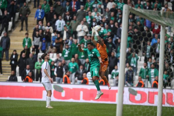Bursaspor gurbete yelken açıyor