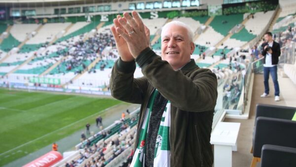 Mustafa Bozbey’den Bursaspor’a tebrik mesajı