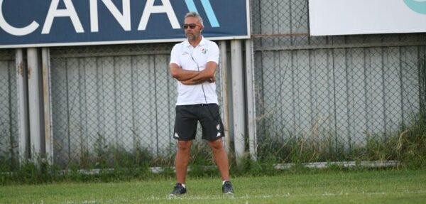 Mustafa Gönden: Daha yaşanacak şampiyonluklar var