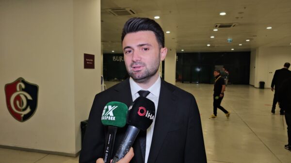 Enes Çelik: 1. Lig’e borçsuz Bursaspor
