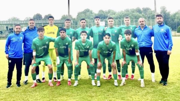Bursaspor U17, sezonu Beşiktaş beraberliğiyle kapattı