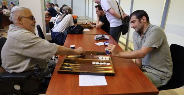 Bursa’da zarlar eşitlik için atıldı