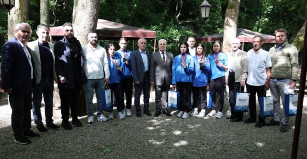 Başkan Bozbey, Bursa’nın gururu sporcularla buluştu