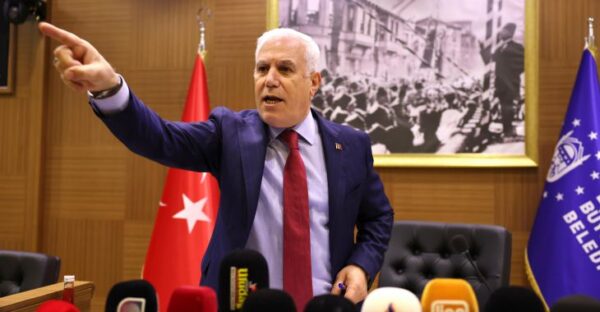 Başkan Bozbey’den Büyükşehir Meclisi’ndeki hakaret ve saldırıya kınama