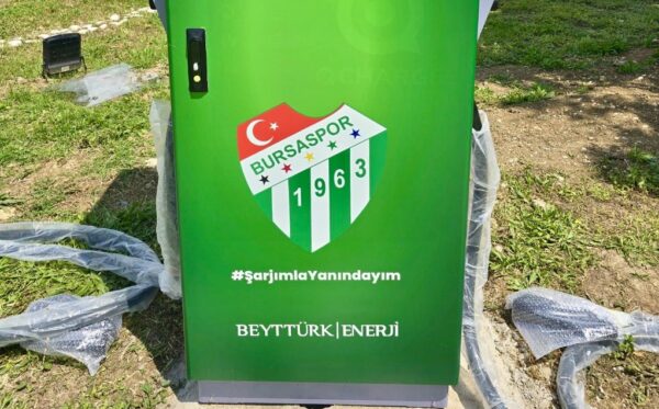 Bursaspor’a yeni gelir kaynağı: Şarj istasyonu hizmette