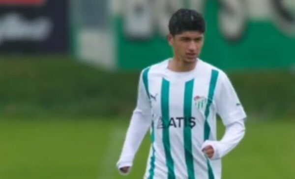 Gelecek vaad eden forvet: Ensar Duman