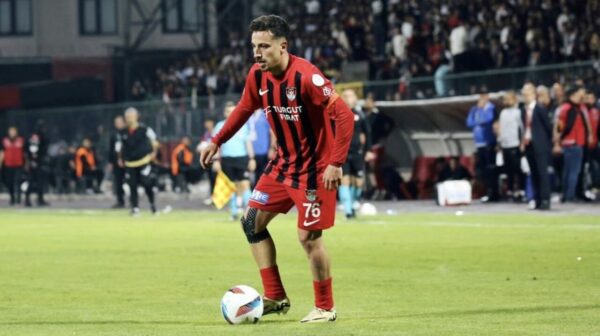 Bekir Can Kara için Bursaspor ve Urfaspor karşı karşıya