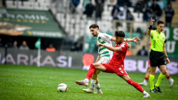 Bursaspor’da ayrılık rüzgarı: 5 isim yol ayrımında