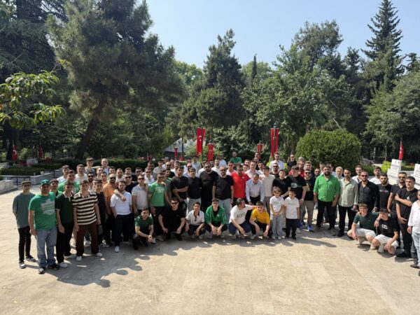 Teksas Grubu’ndan geleneksel bayramlaşma ve şehitlik ziyareti