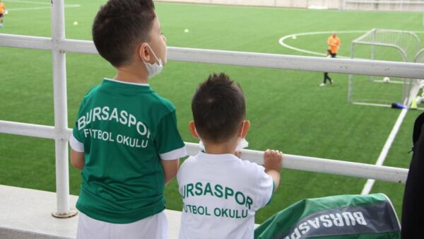 Bursaspor Futbol Okulu kış dönemi kayıtları başladı