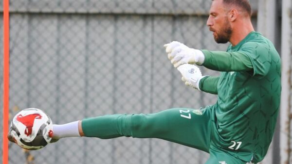 Bursaspor akşam antrenmanında taktik çalıştı