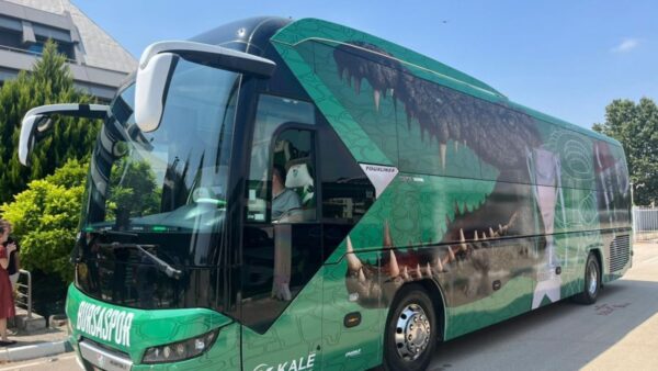 Bursaspor’un yeni takım otobüsü görücüye çıktı