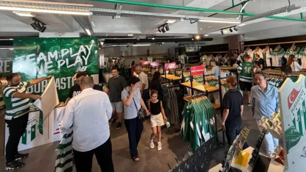 Bursaspor formalarına taraftardan büyük ilgi