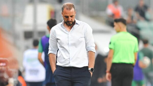 Bursaspor’da 3’te 3’e rağmen Adem Çağlayan tartışması