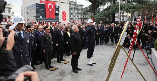 Özlem ve minnetle anıyoruz