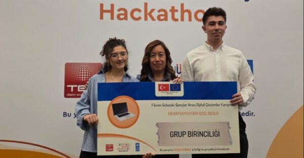 Bursalı gençlerden büyük başarı