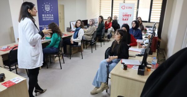 Üreten kadınlara Büyükşehir desteği