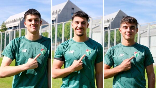Bursaspor altyapısında üç oyuncu profesyonel oldu