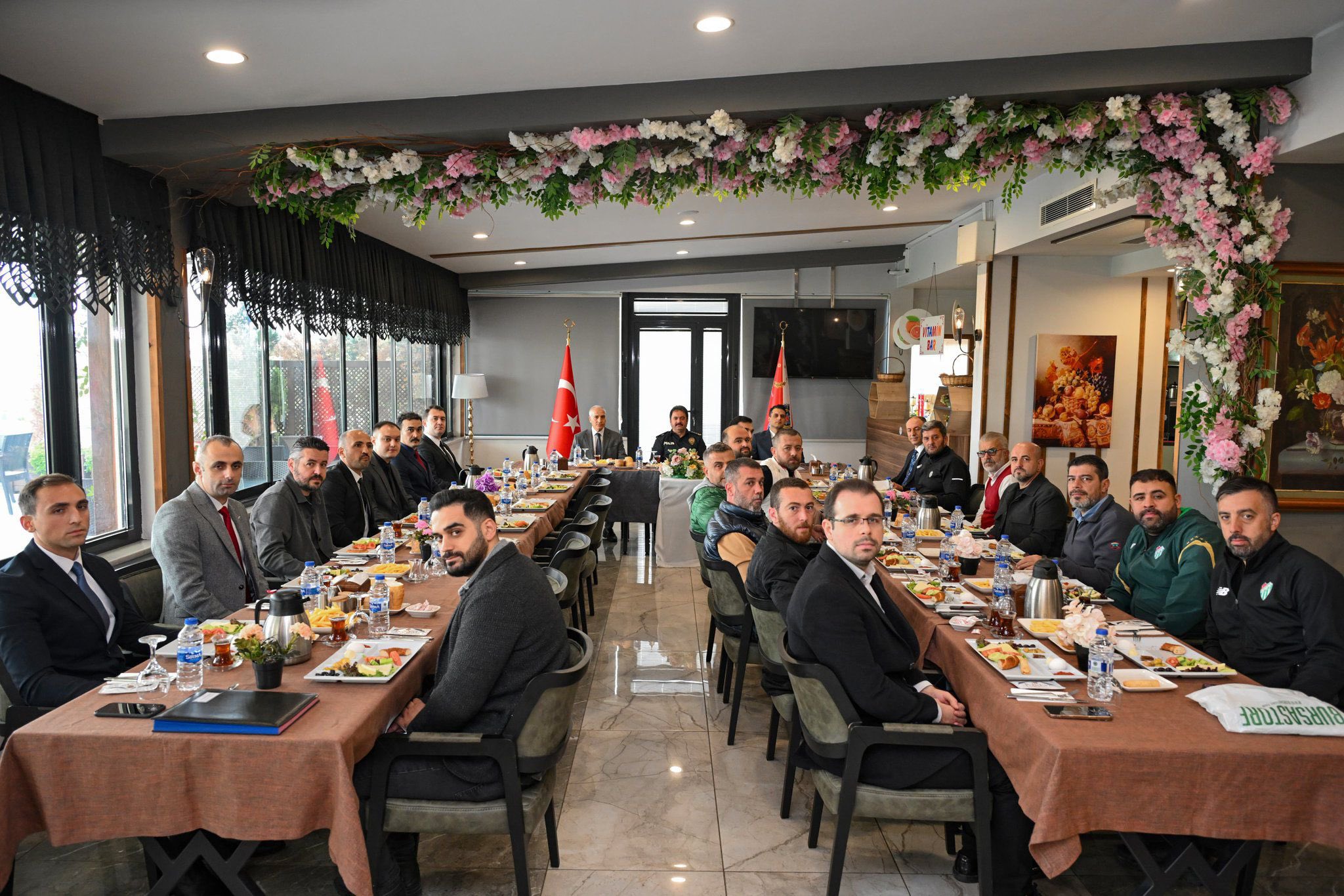 G5 Eir L C W U A A K Z Fb