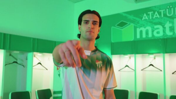 Bursaspor’da genç ve güçlü hamle Baran Başyiğit