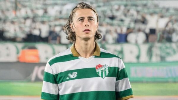 Bursaspor ara transferde dördüncü imzayı attı