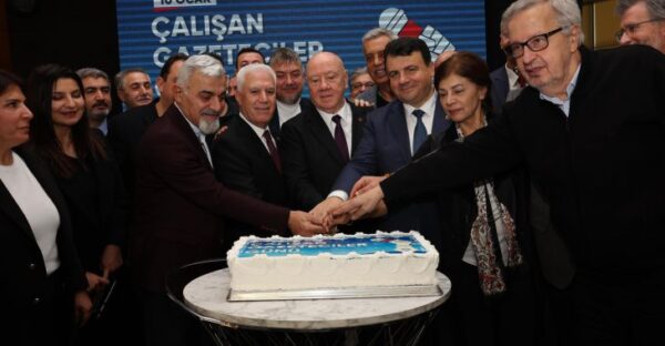 Başkan Bozbey, Çalışan Gazeteciler Günü’nde basın mensuplarıyla buluştu