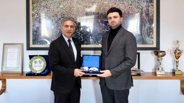 Şükrü Deviren’den Bursaspor’a ziyaret – Bursasporx.com