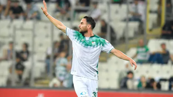 Bursaspor’da Musa Çağıran ceza sınırında