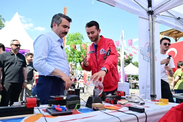 Yıldırım Belediyesi’nden 19 Mayıs’a Bilim ve Teknoloji Temalı Kutlama