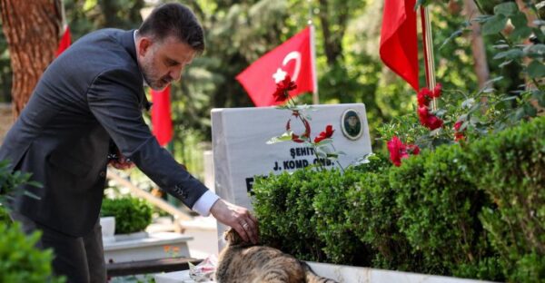 Başkan Vekili Şahin Biba’dan şehitlik ve esnaf ziyareti