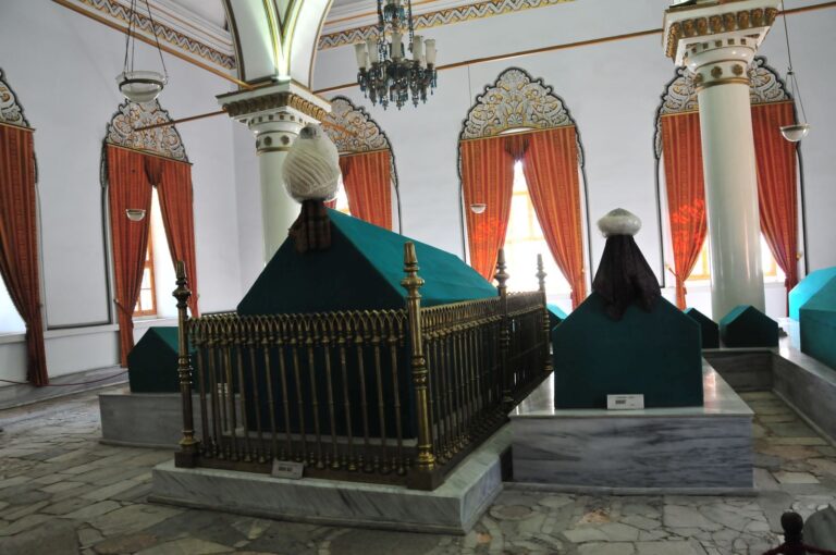 Orhan Gazi Türbesi